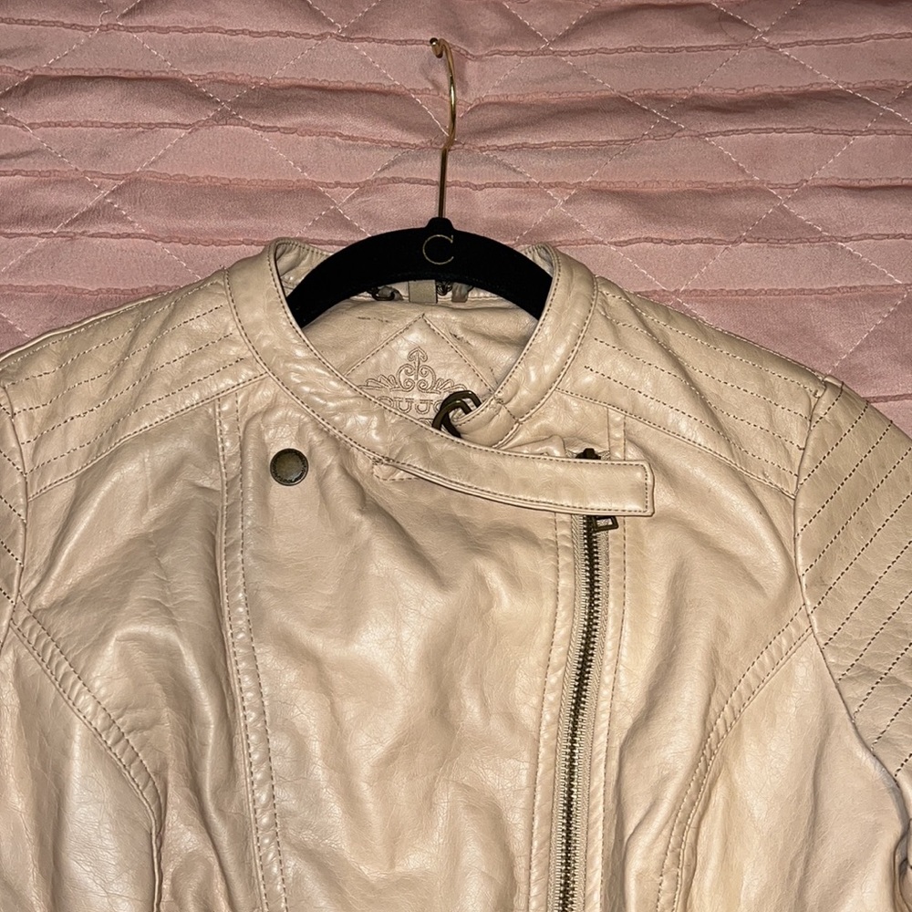 Jacket, - Picture 4 of 8